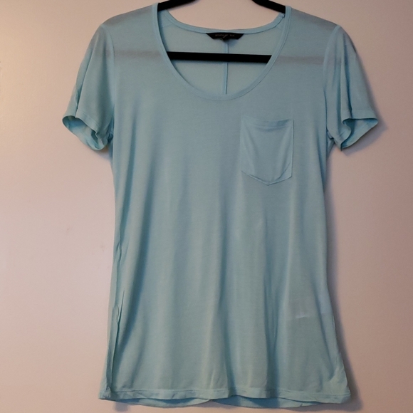 ** 2 for $15 ** Banana Republic - Pocket Tee - Picture 2 of 5